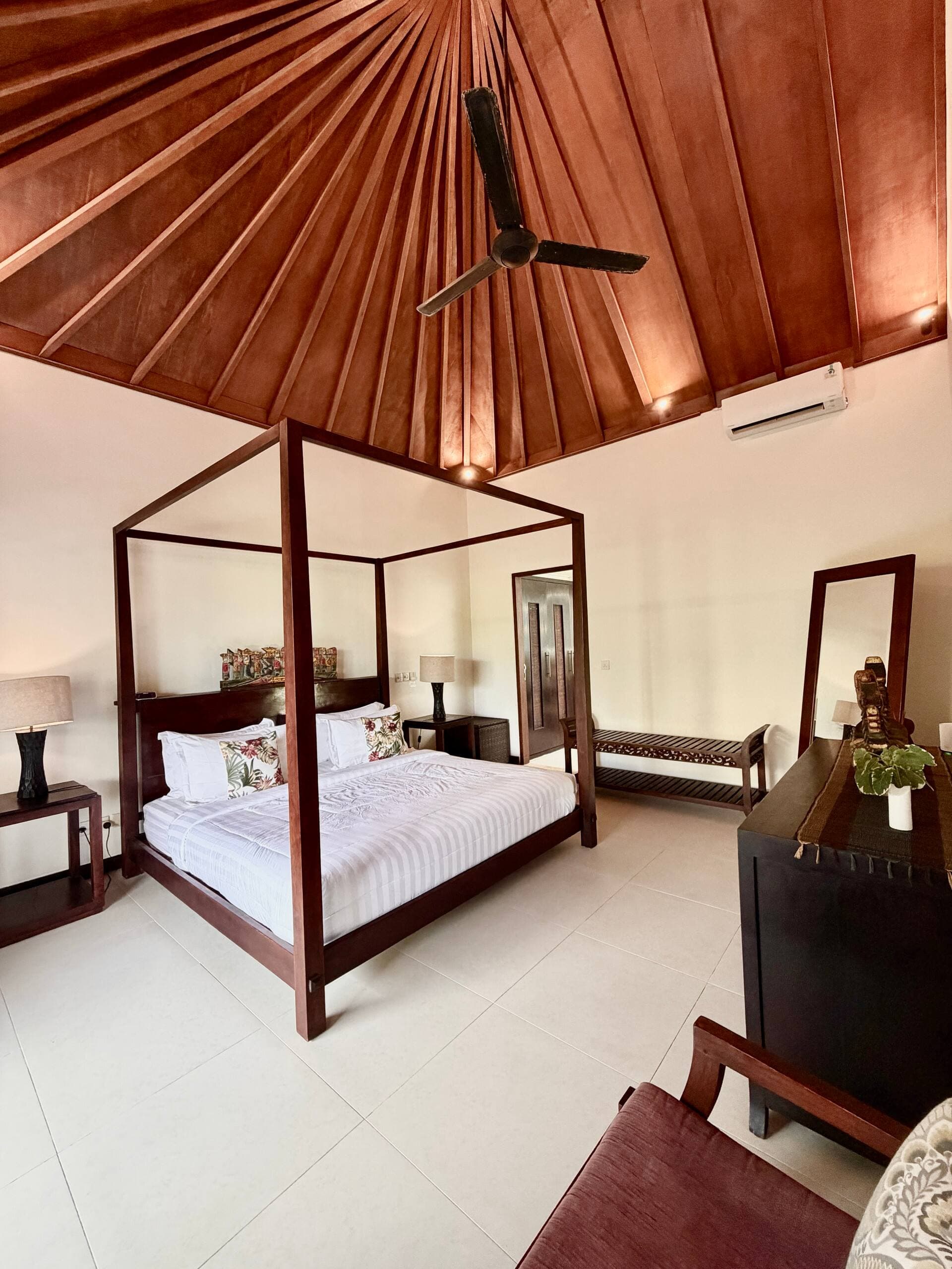 Villa Kipas is just 85 meters from Seminyak Beach — photo 5